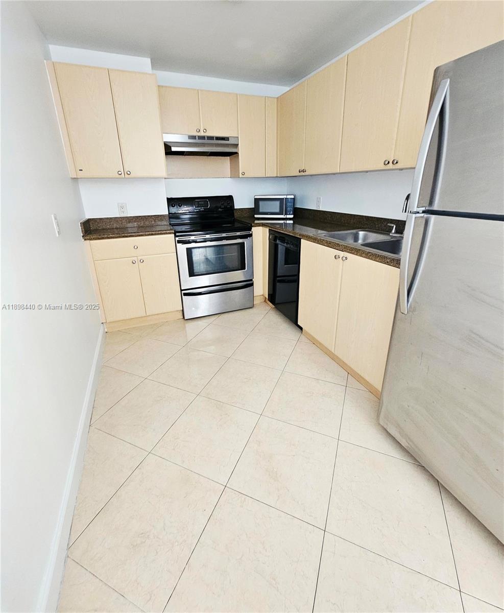 SHAMROCK BY THE GABLES - Residential
