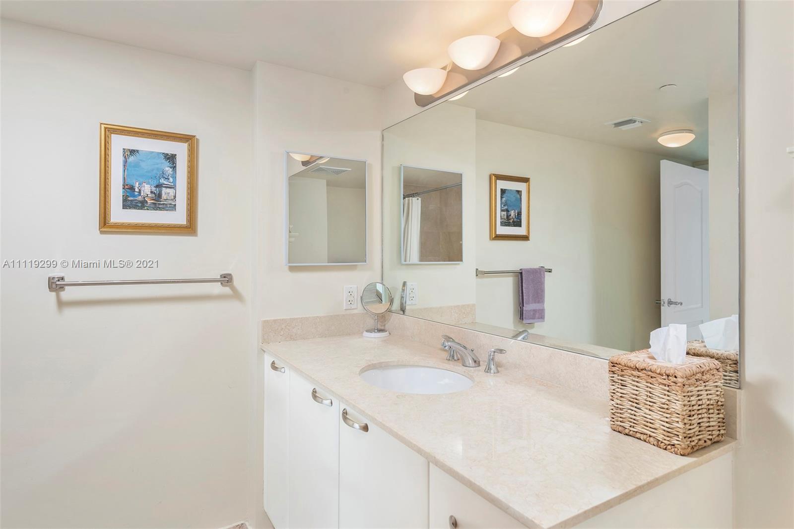 SKYLINE ON BRICKELL CONDO - Residential