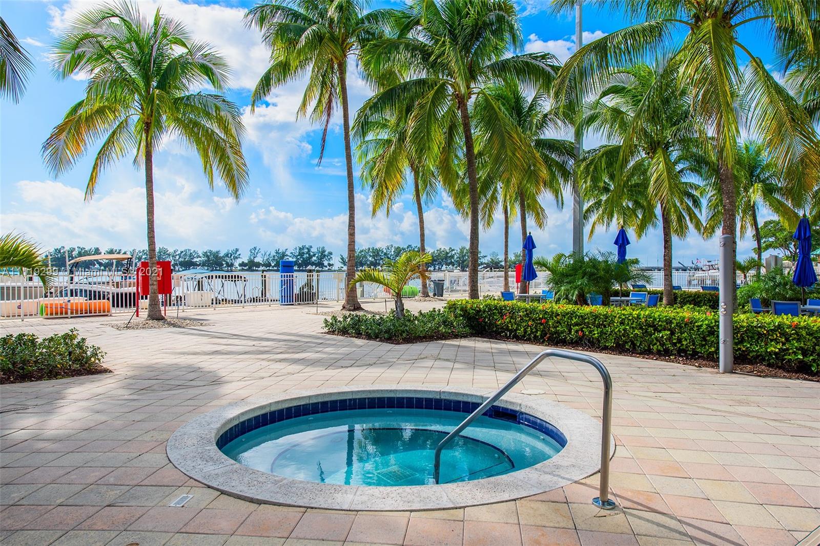 SKYLINE ON BRICKELL CONDO - Residential