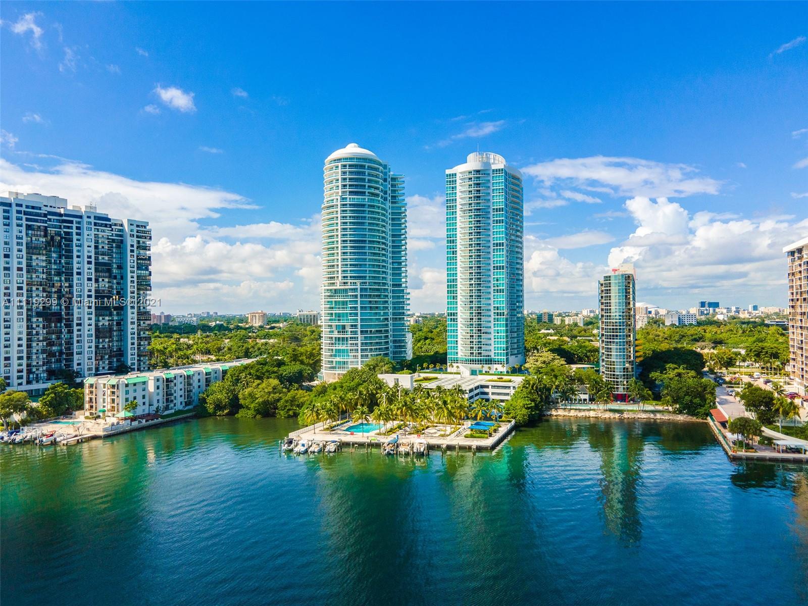 SKYLINE ON BRICKELL CONDO - Residential