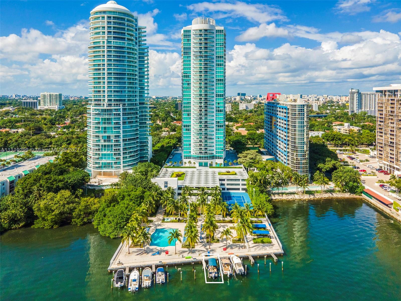 SKYLINE ON BRICKELL CONDO - Residential