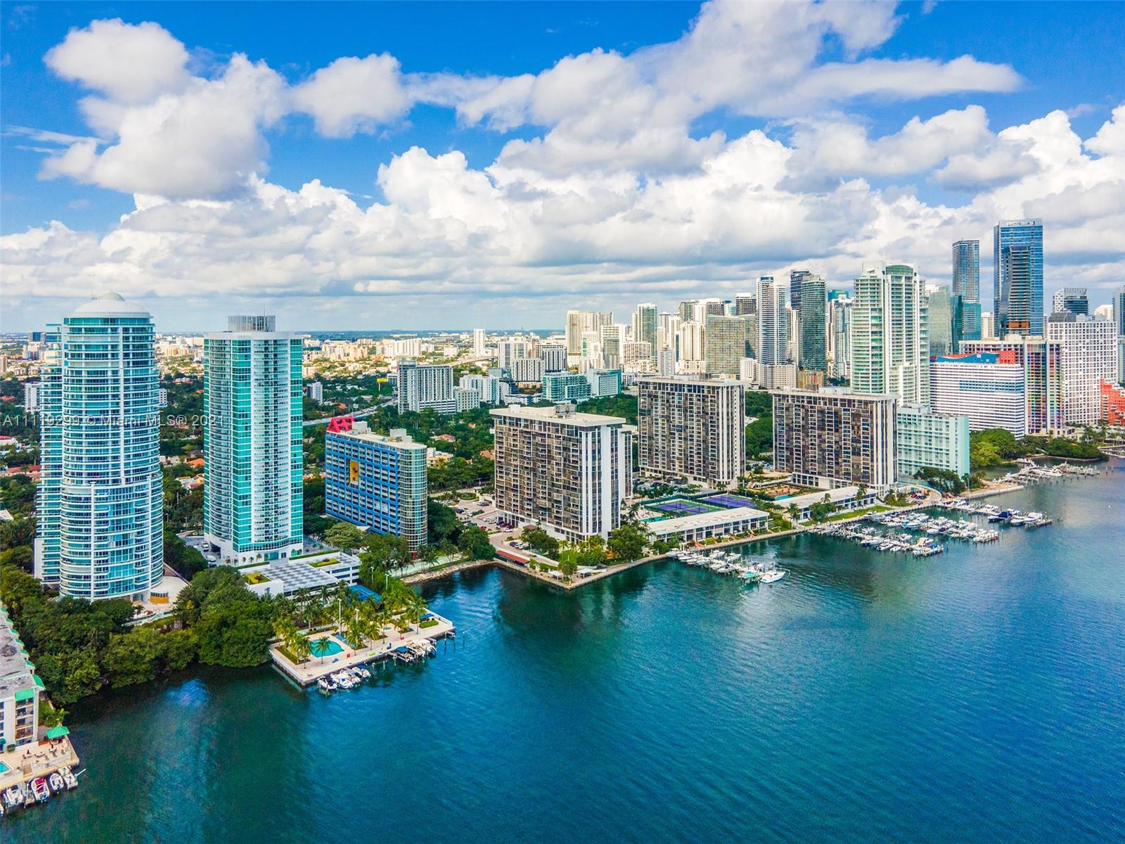 SKYLINE ON BRICKELL CONDO - Residential