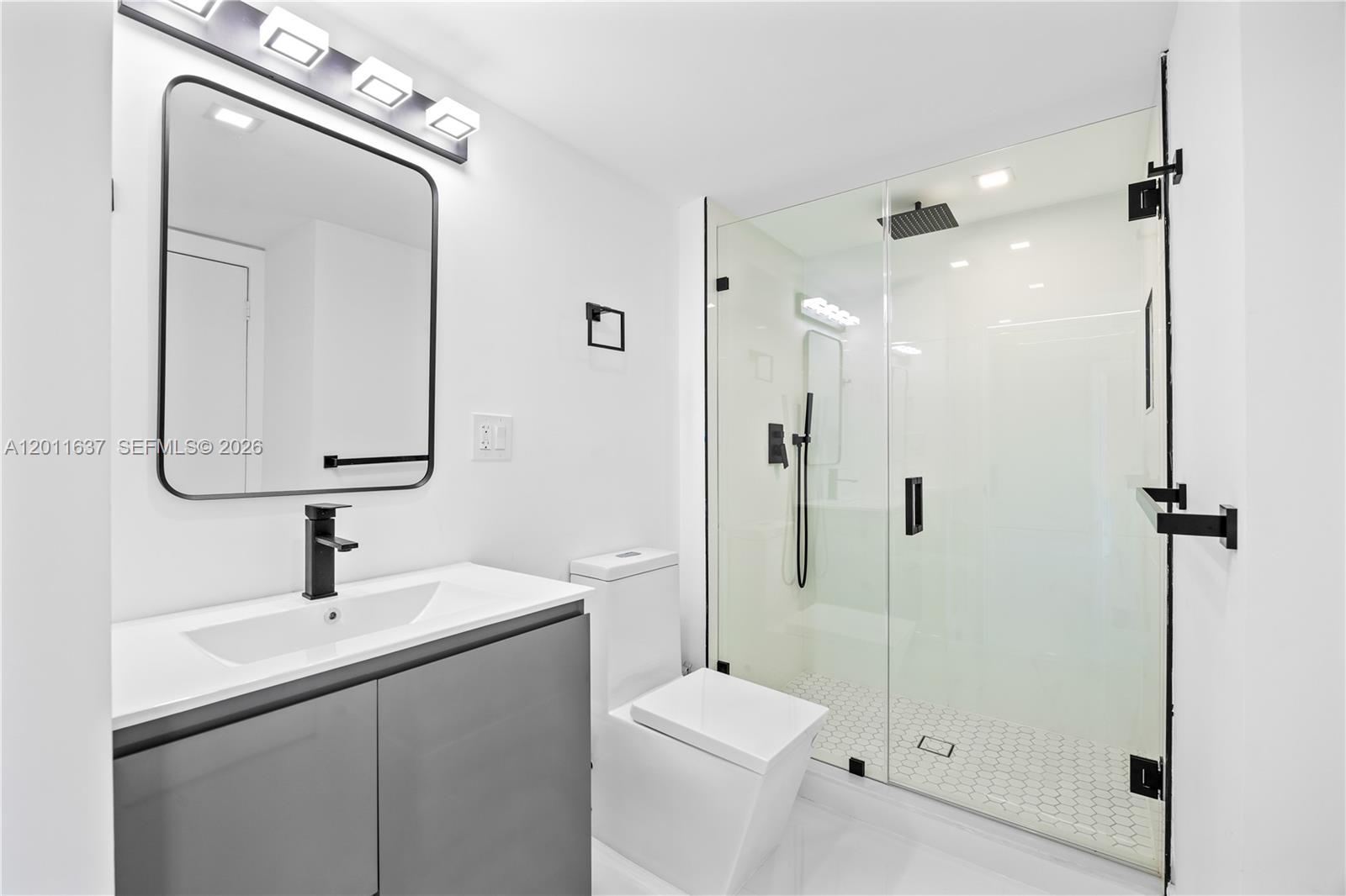 CORONADO CONDO- TOWER II - Residential