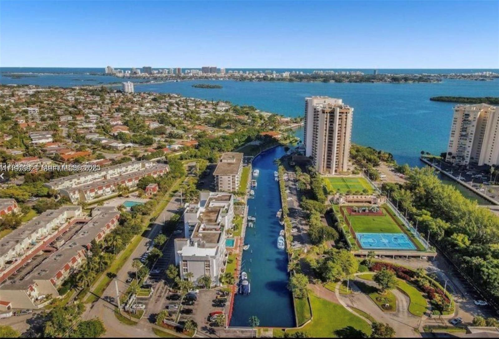 CRICKET CLUBHOUSE CONDO - Residential