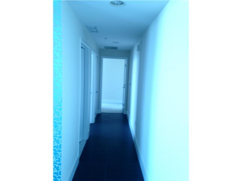VIZCAYNE SOUTH CONDO - Residential Lease