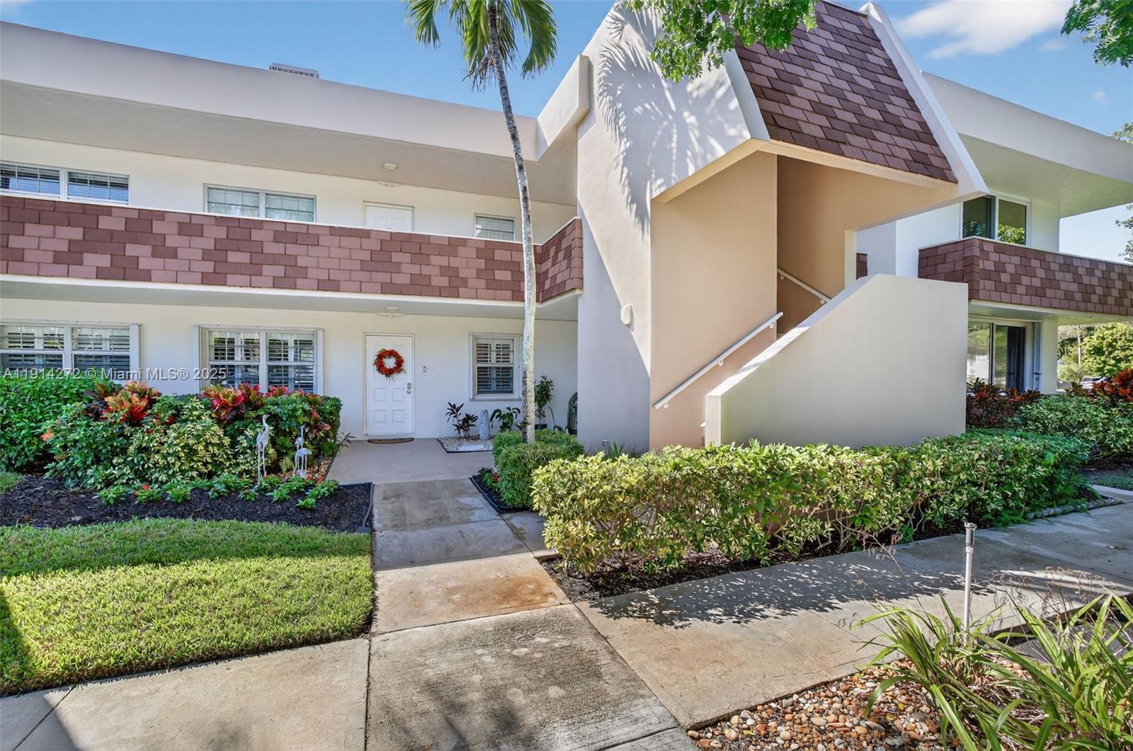NO 74 PALM-AIRE COUNTRY C - Residential