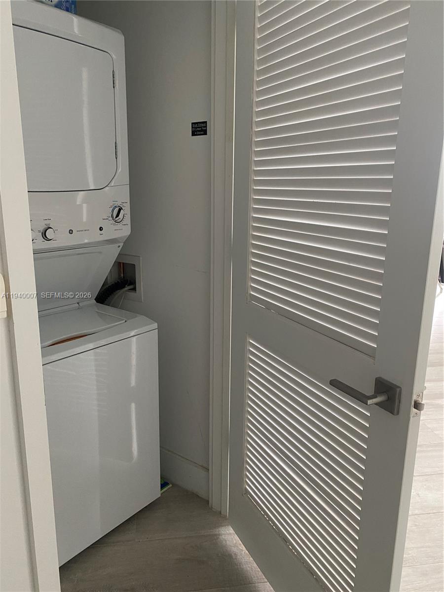 3401 MIDTOWN CONDO - Residential