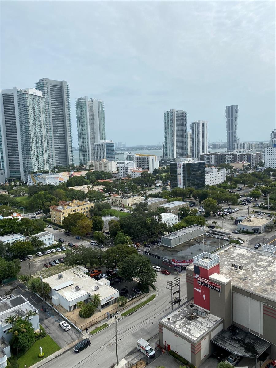 3401 MIDTOWN CONDO - Residential