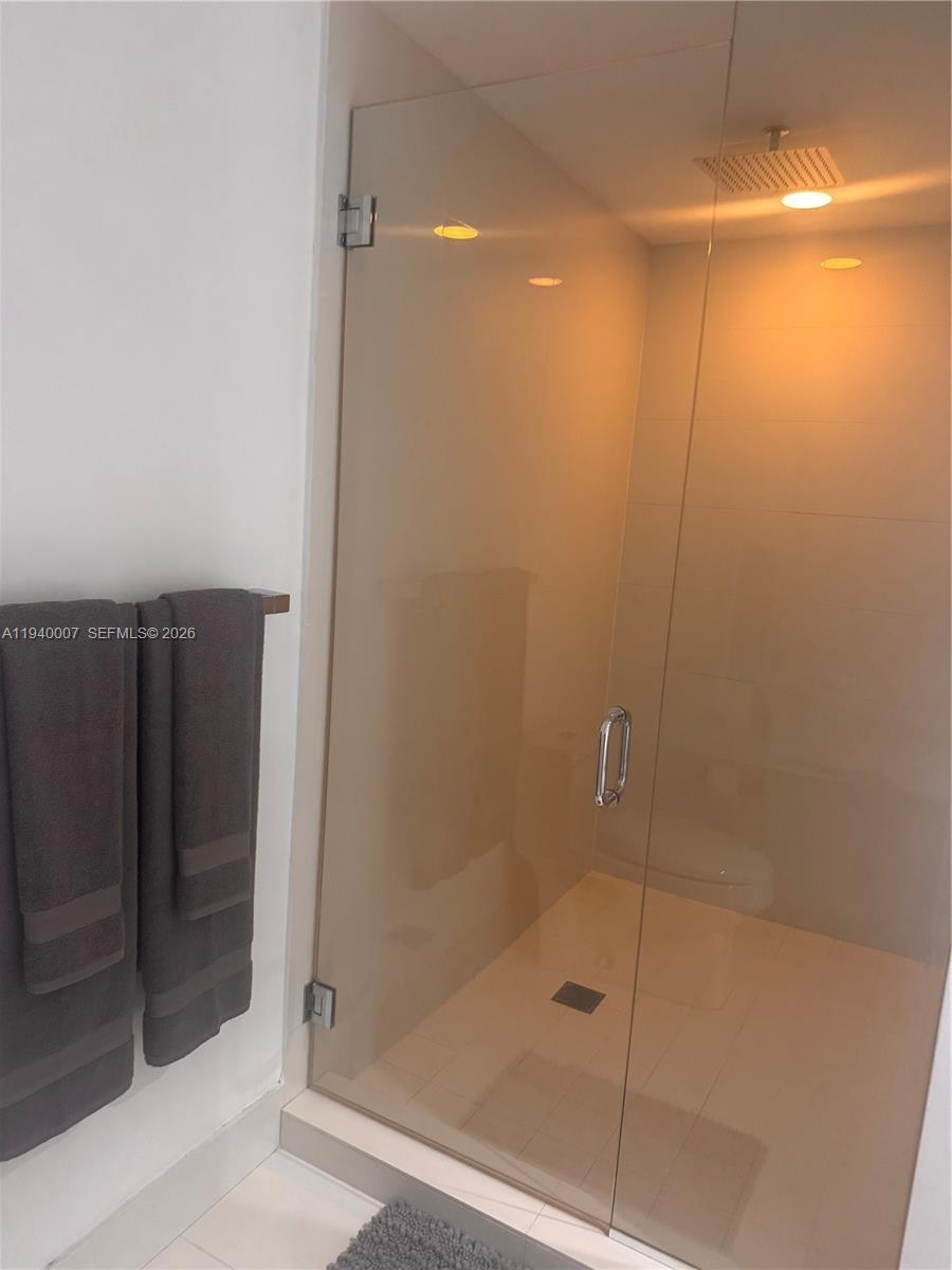 3401 MIDTOWN CONDO - Residential