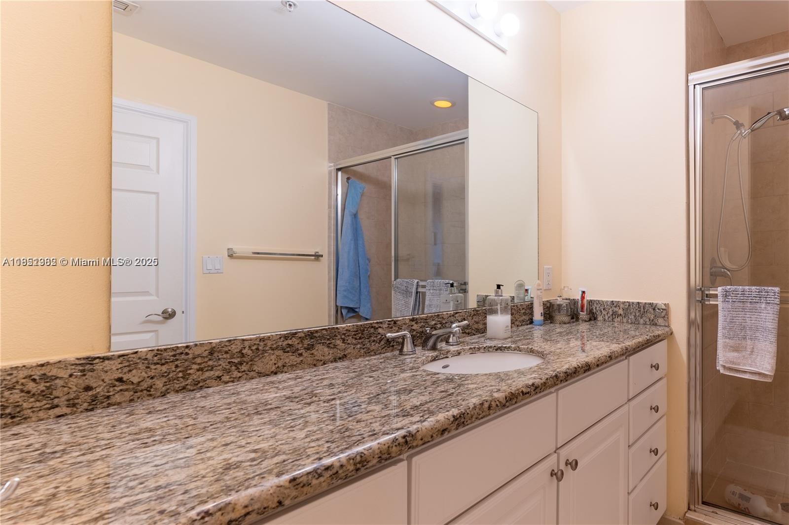 ALAQUA CONDO - Residential