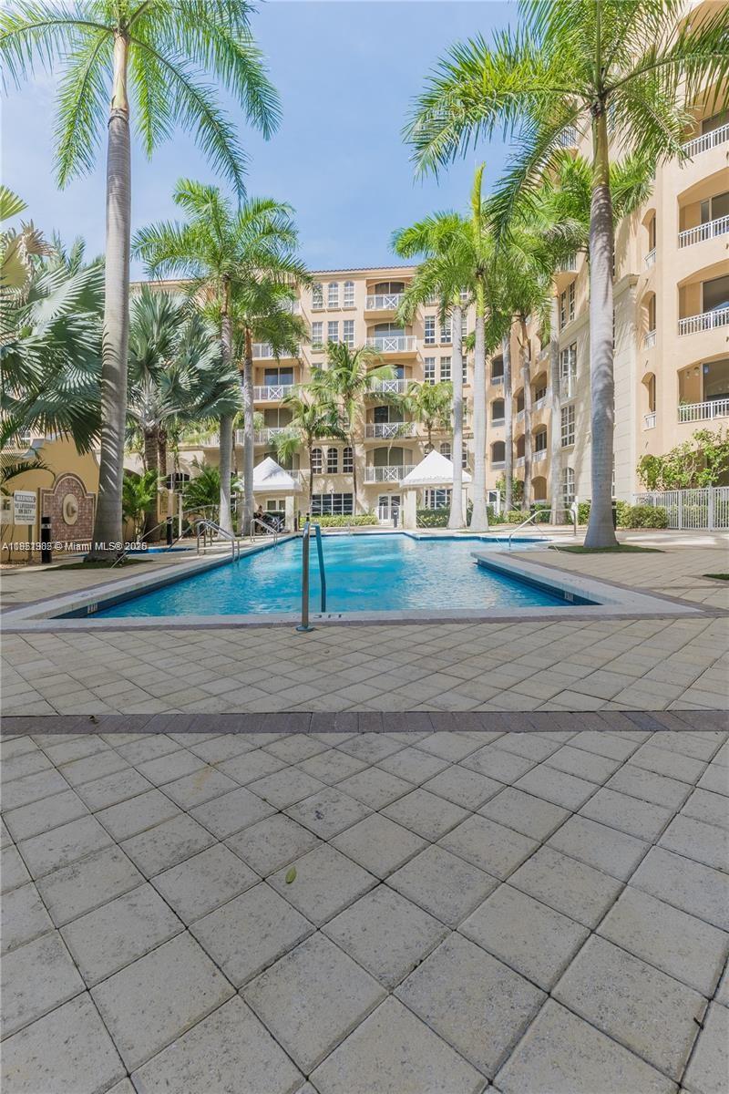 ALAQUA CONDO - Residential