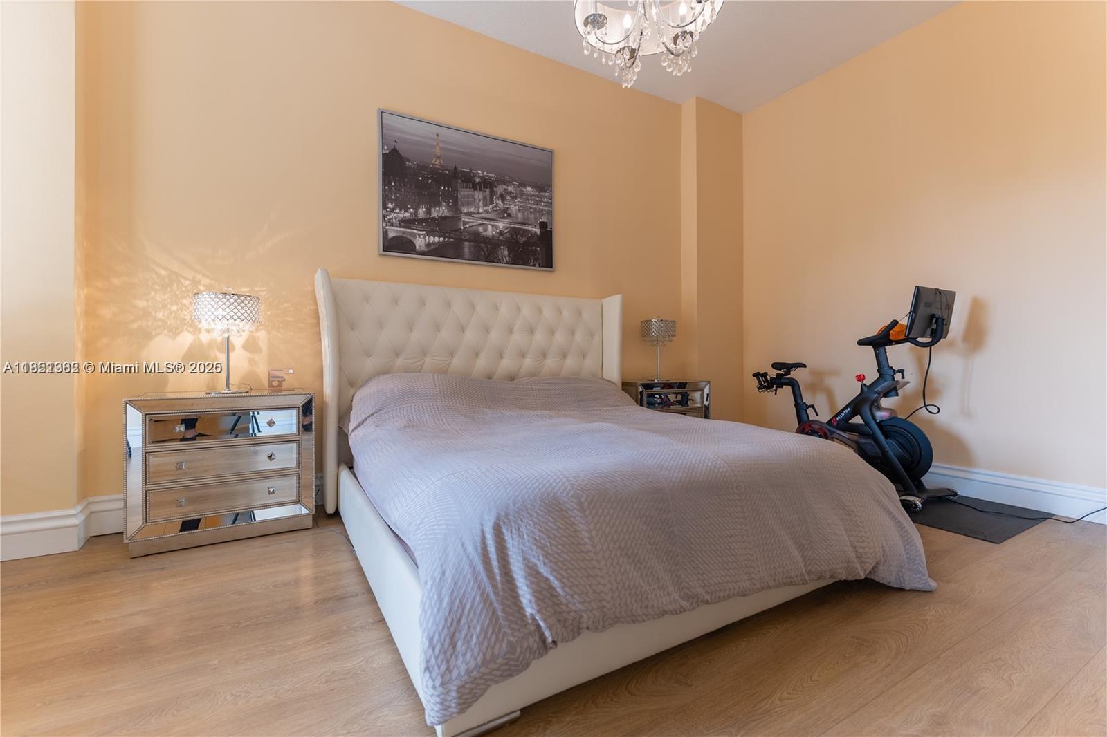 ALAQUA CONDO - Residential