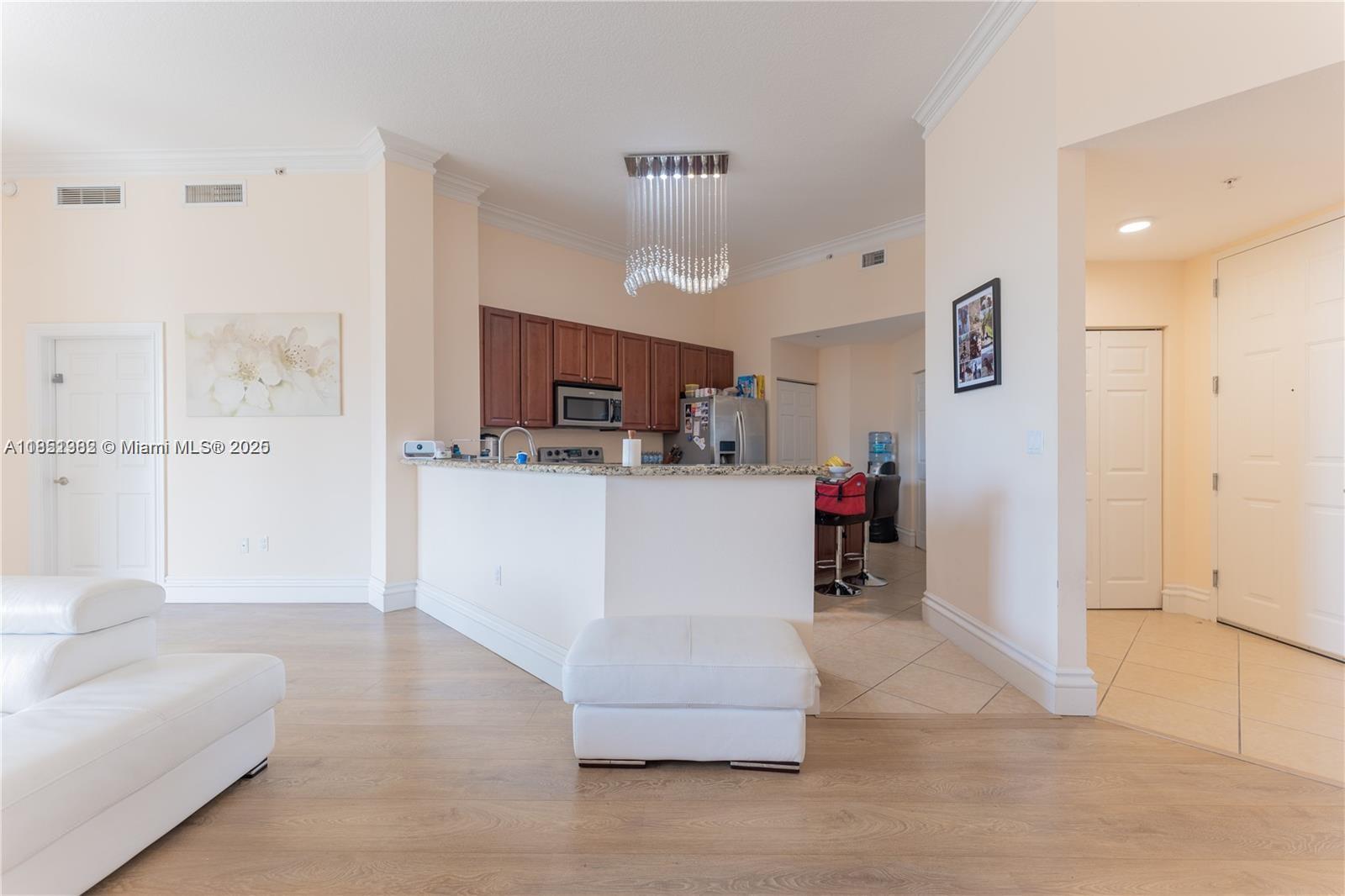 ALAQUA CONDO - Residential