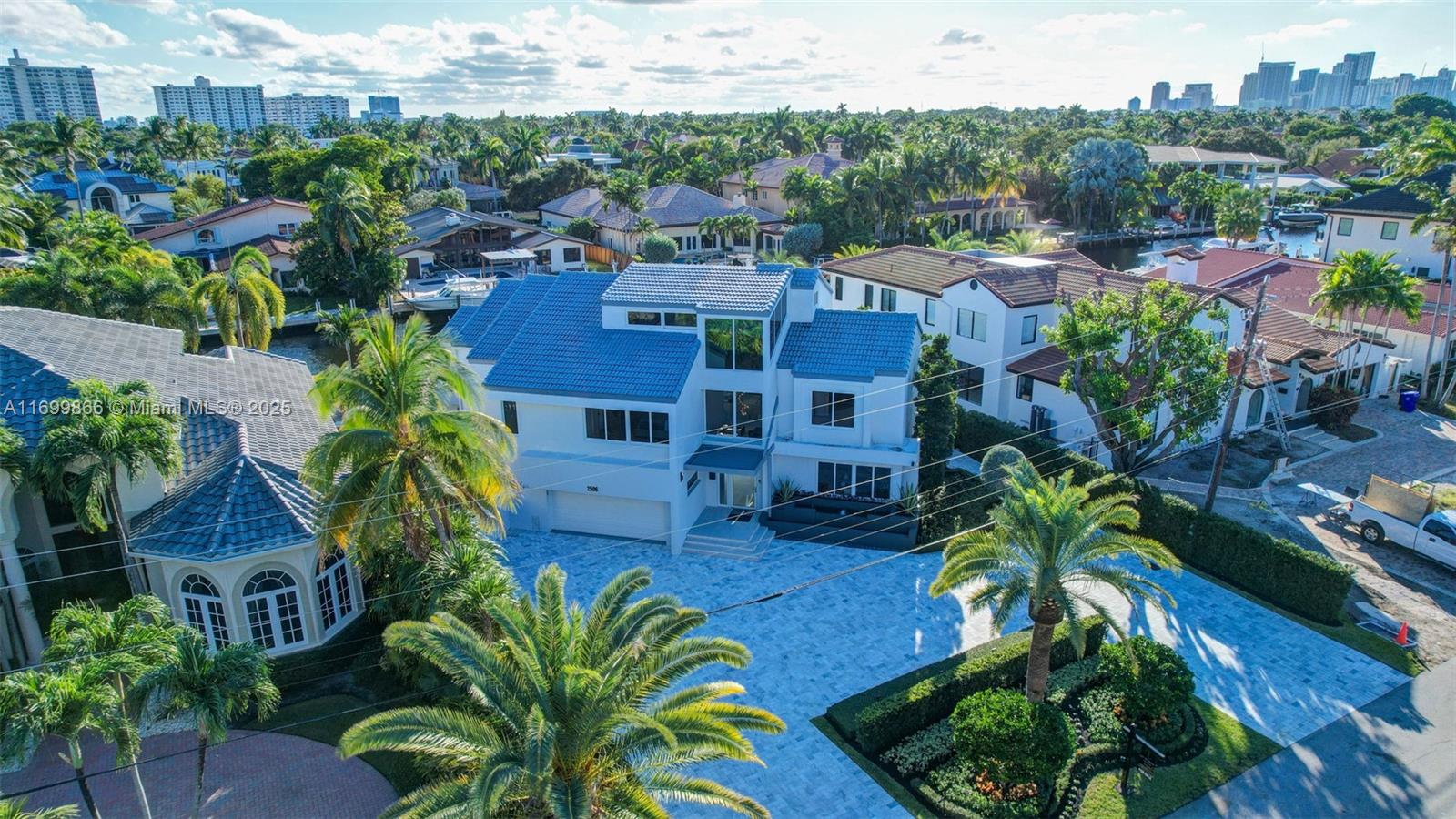 LAUDERDALE ISLES RE-AMEND - Residential