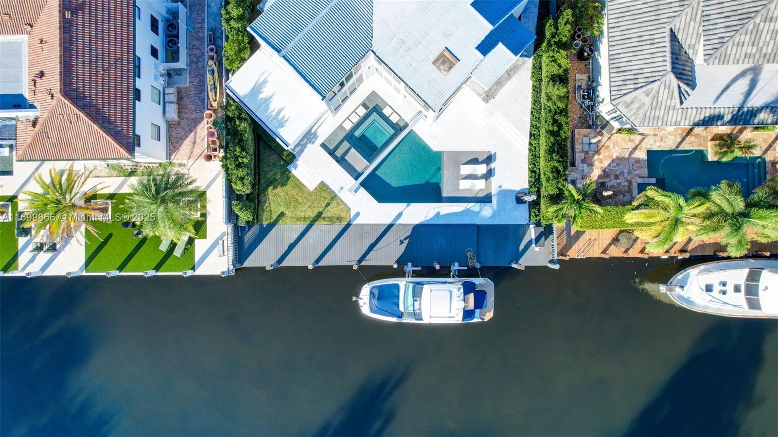 LAUDERDALE ISLES RE-AMEND - Residential