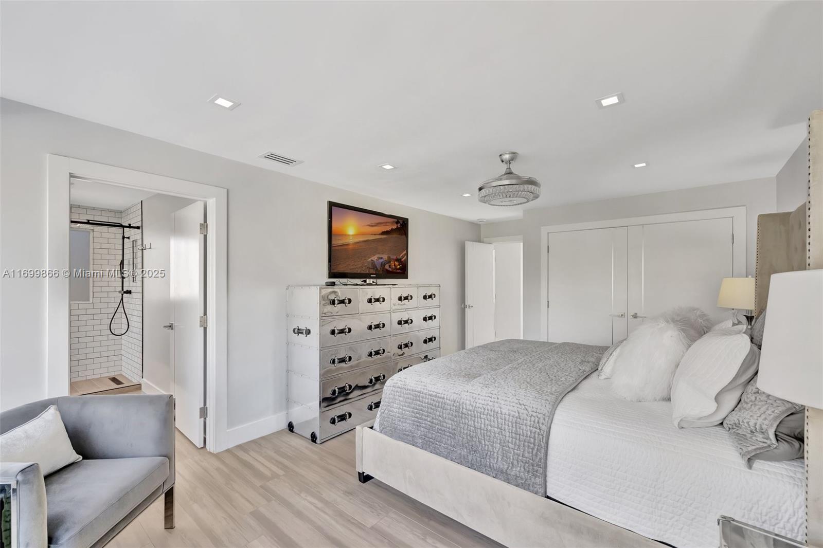 LAUDERDALE ISLES RE-AMEND - Residential