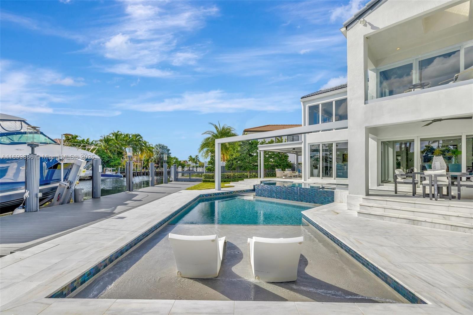 LAUDERDALE ISLES RE-AMEND - Residential