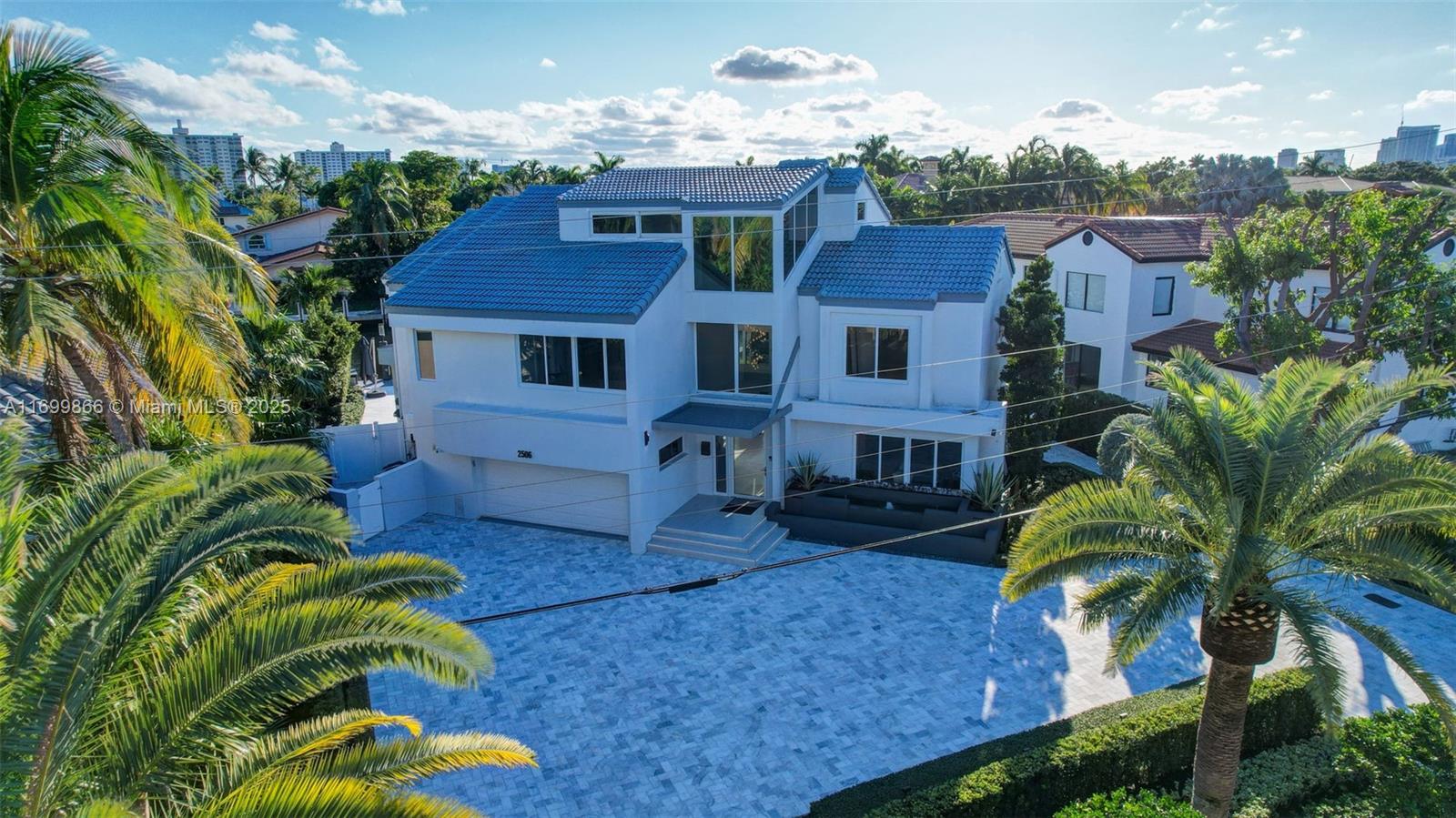 LAUDERDALE ISLES RE-AMEND - Residential