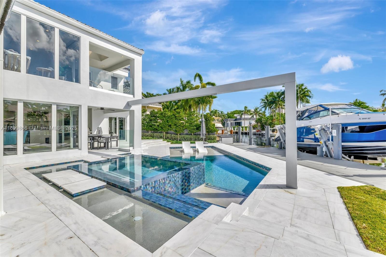 LAUDERDALE ISLES RE-AMEND - Residential