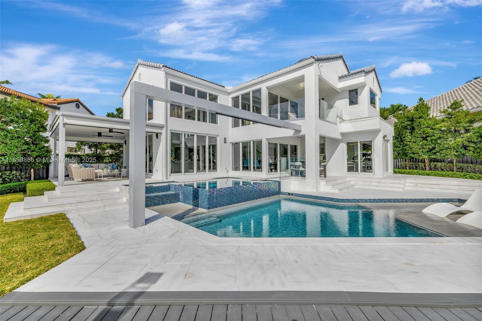 LAUDERDALE ISLES RE-AMEND - Residential