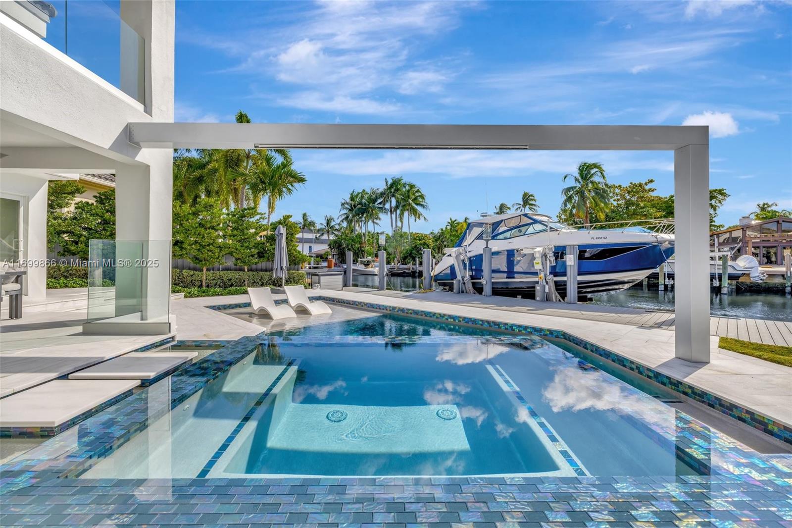 LAUDERDALE ISLES RE-AMEND - Residential