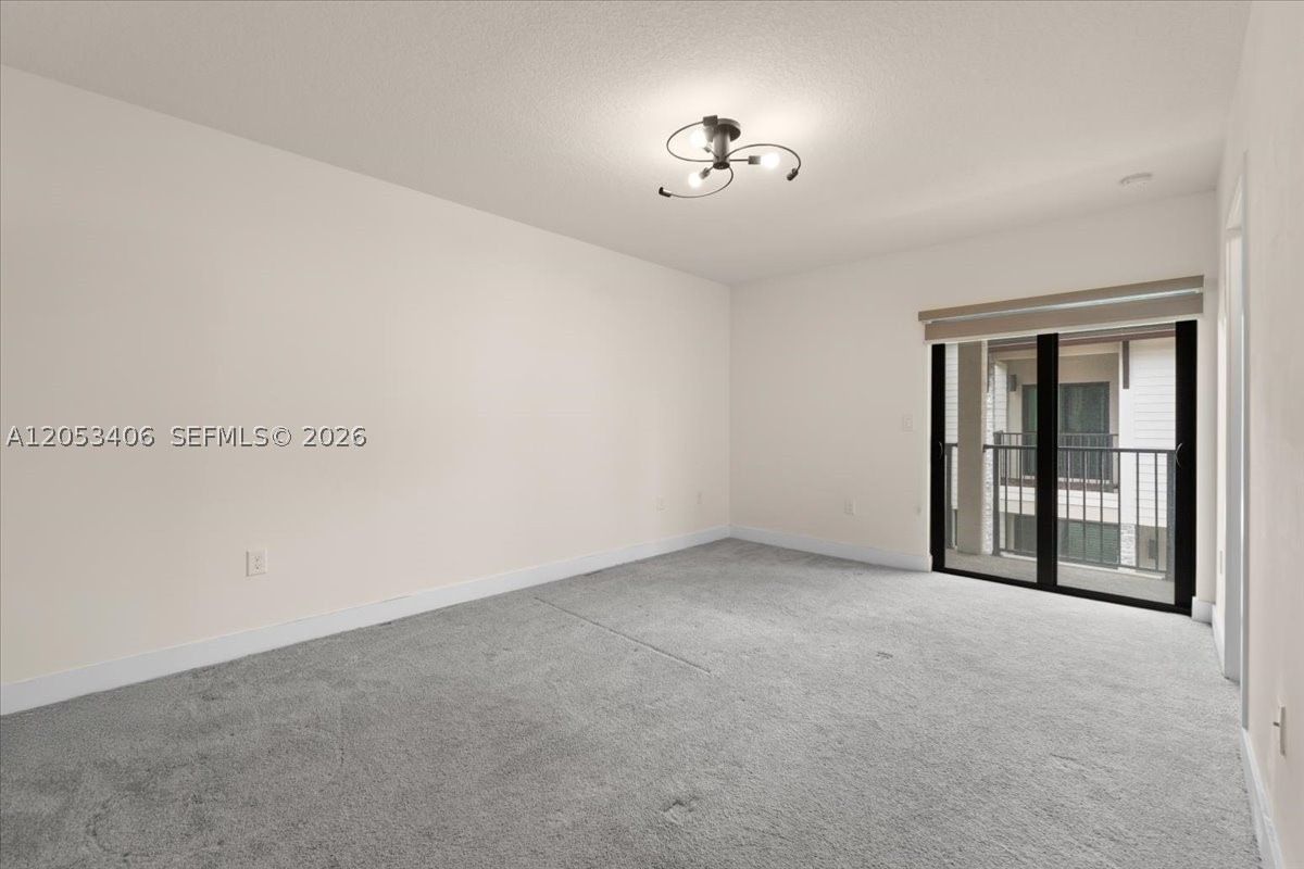 DOWNTOWN DORAL SOUTH PHAS - Residential Lease