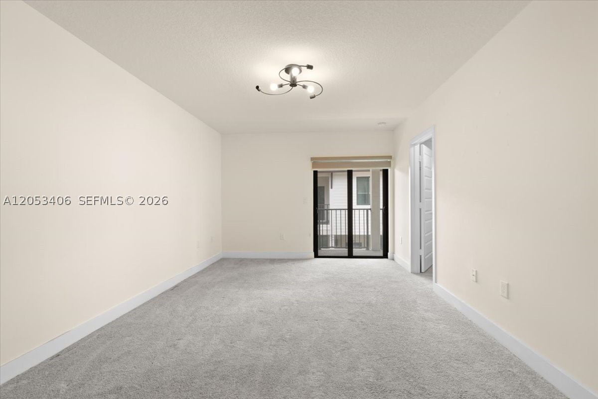 DOWNTOWN DORAL SOUTH PHAS - Residential Lease