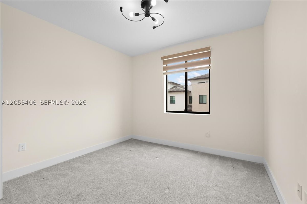 DOWNTOWN DORAL SOUTH PHAS - Residential Lease