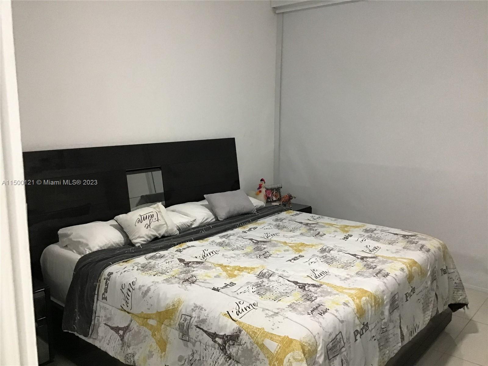5252 PASEO CONDO - Residential Lease