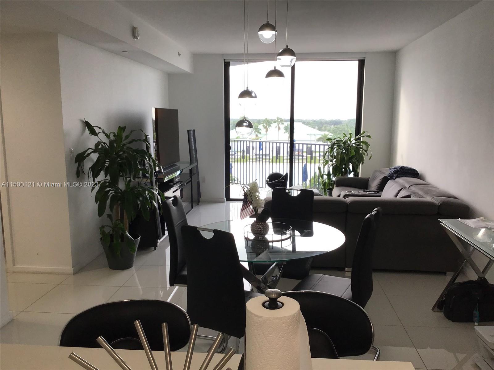 5252 PASEO CONDO - Residential Lease