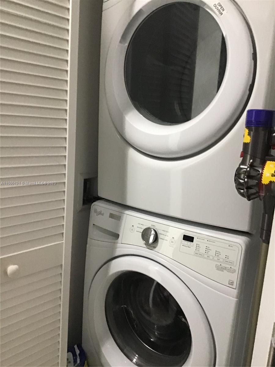 5252 PASEO CONDO - Residential Lease