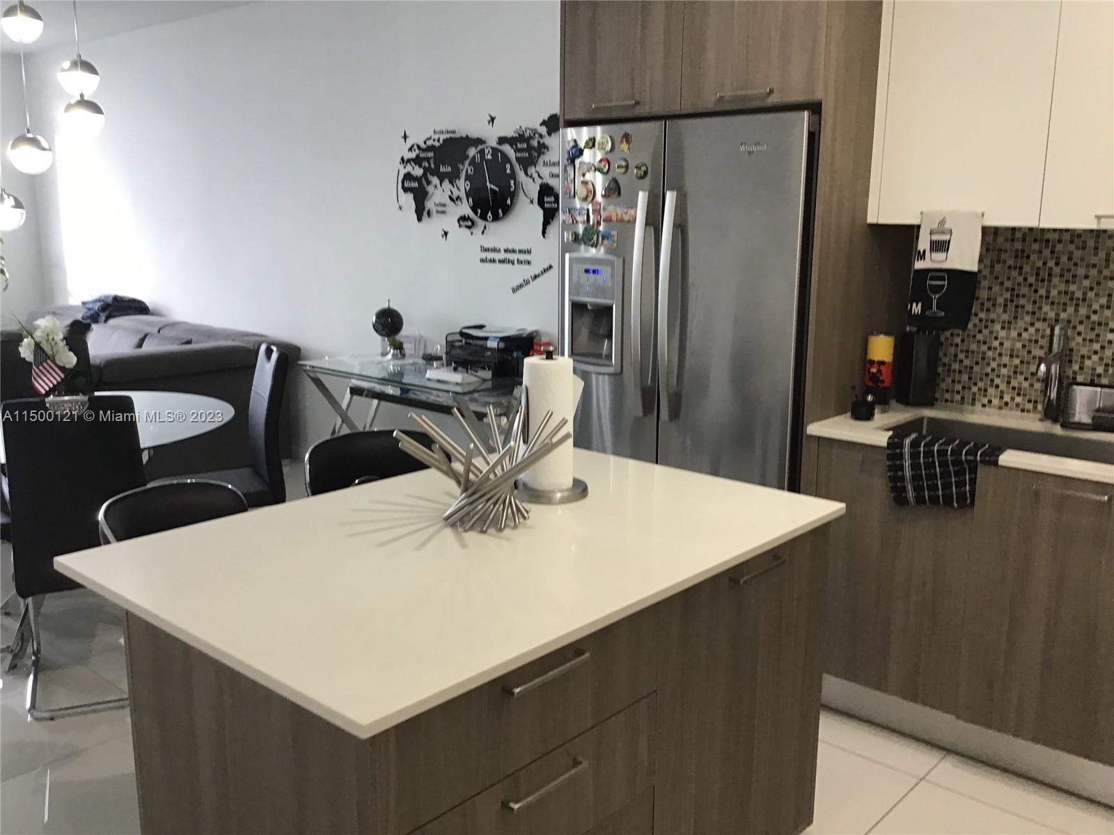 5252 PASEO CONDO - Residential Lease