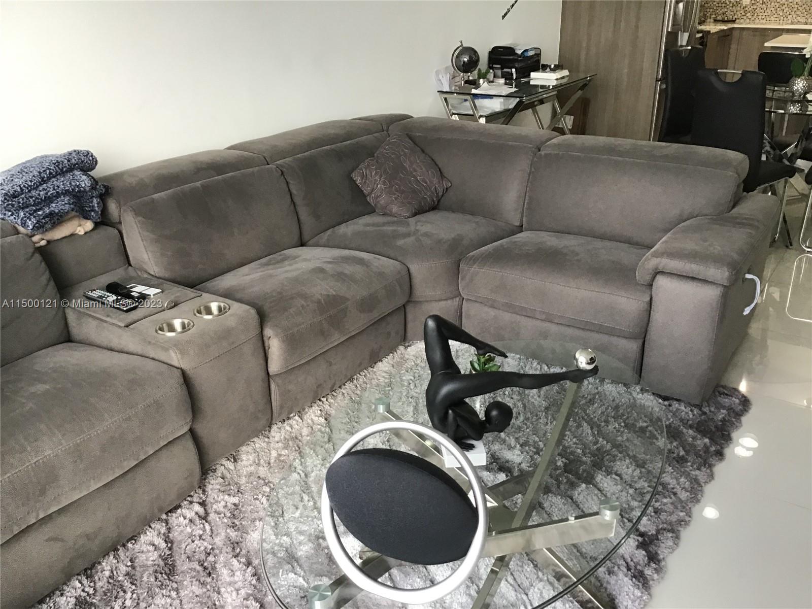 5252 PASEO CONDO - Residential Lease