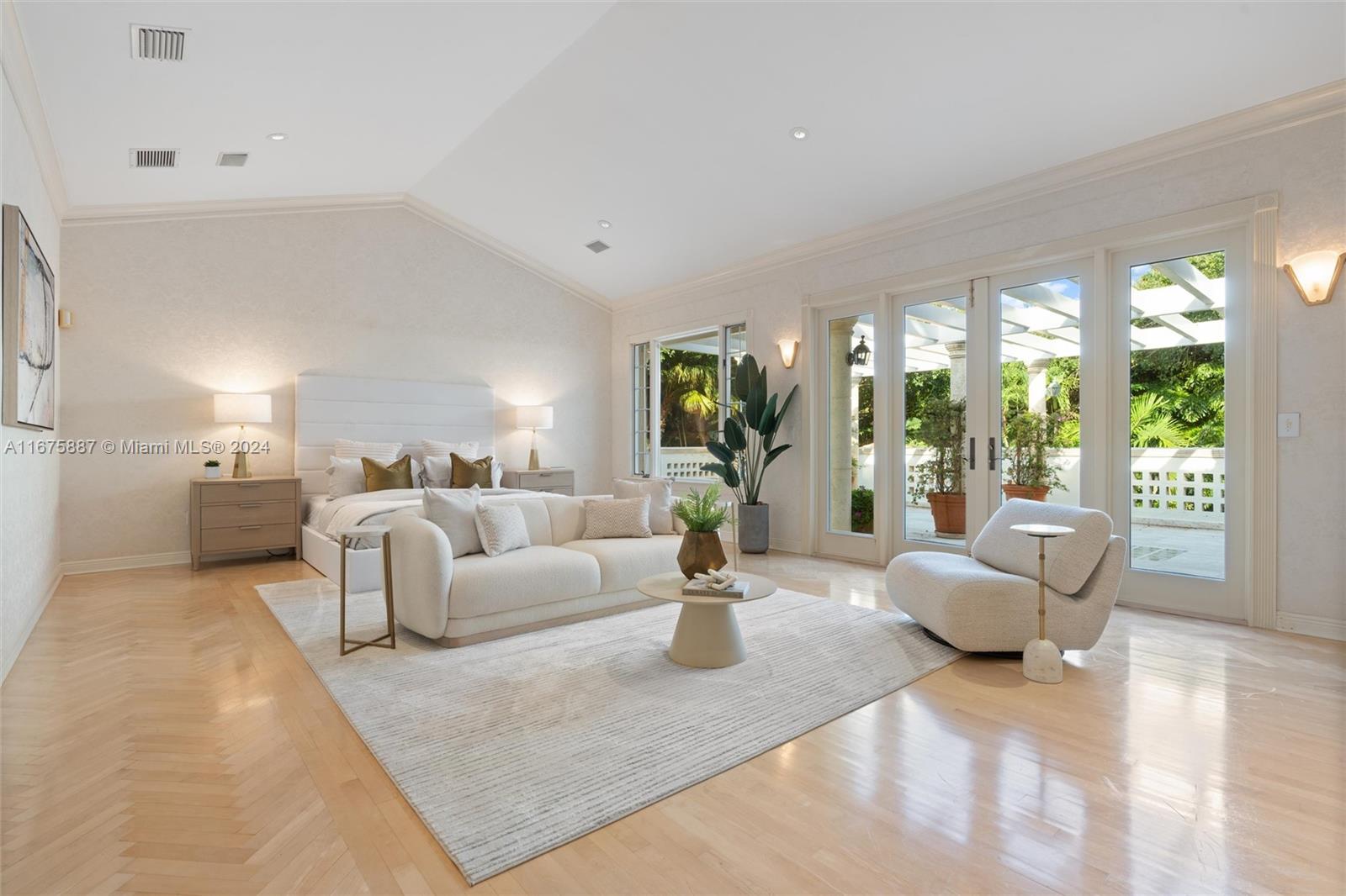 FAIRCHILD OAKS - Residential