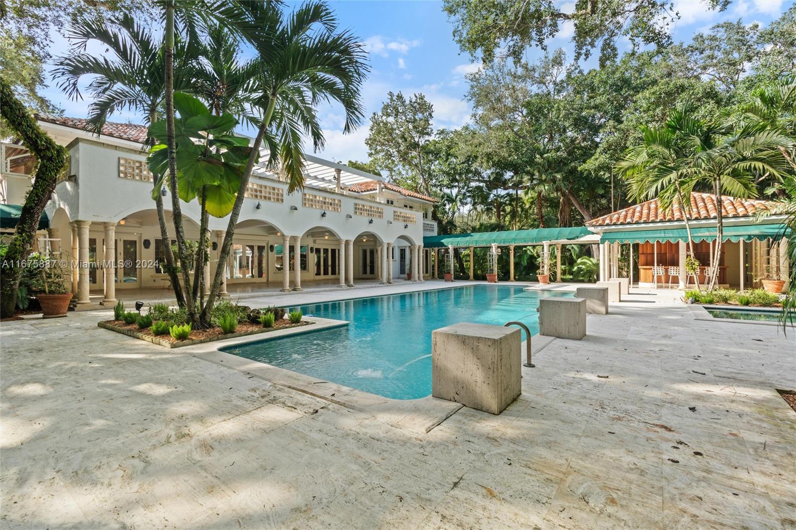 FAIRCHILD OAKS - Residential