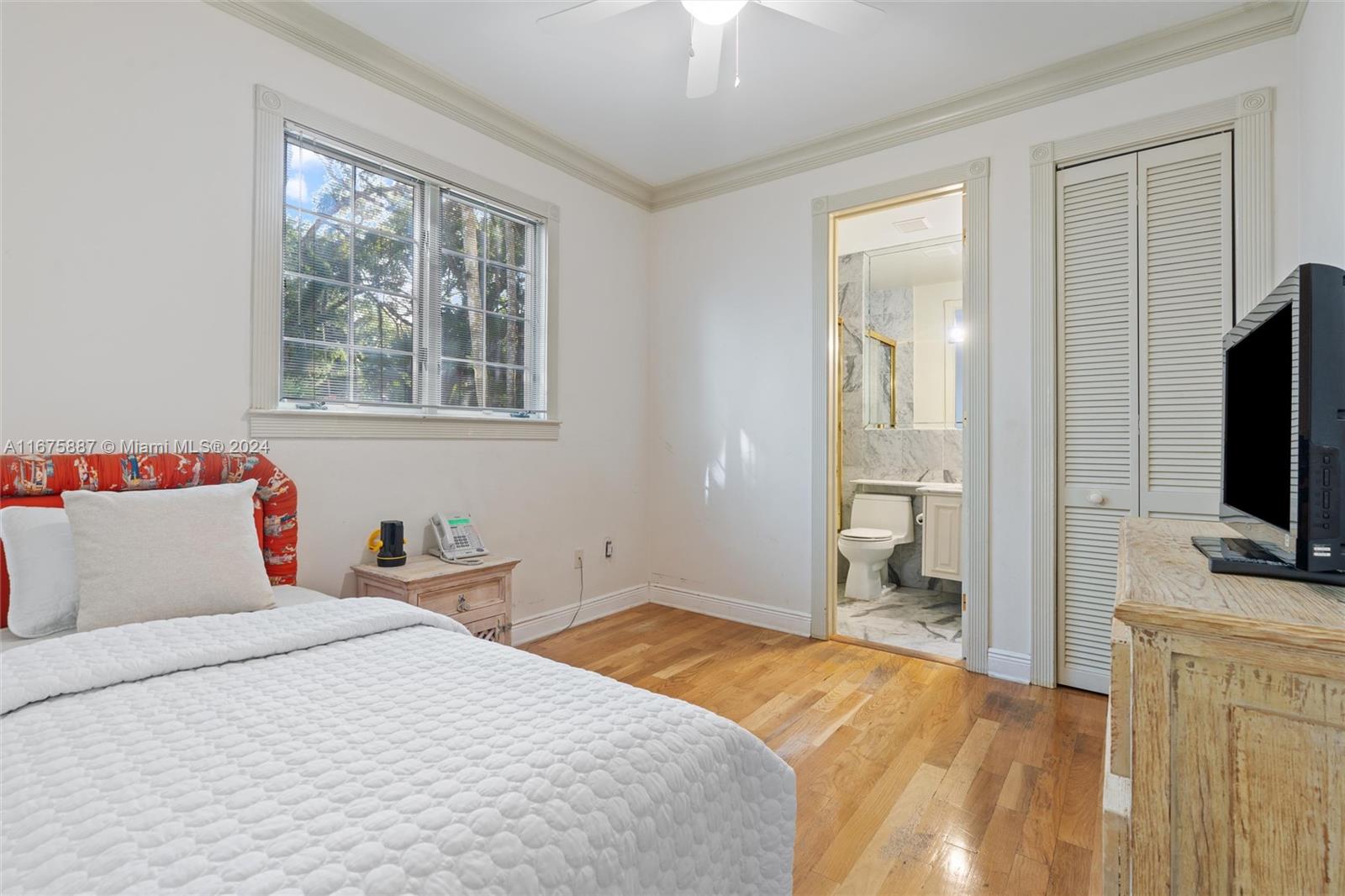 FAIRCHILD OAKS - Residential