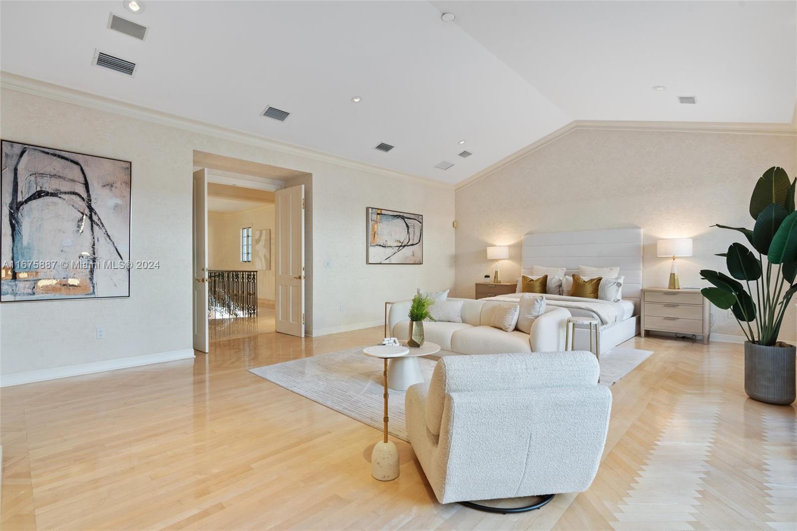 FAIRCHILD OAKS - Residential