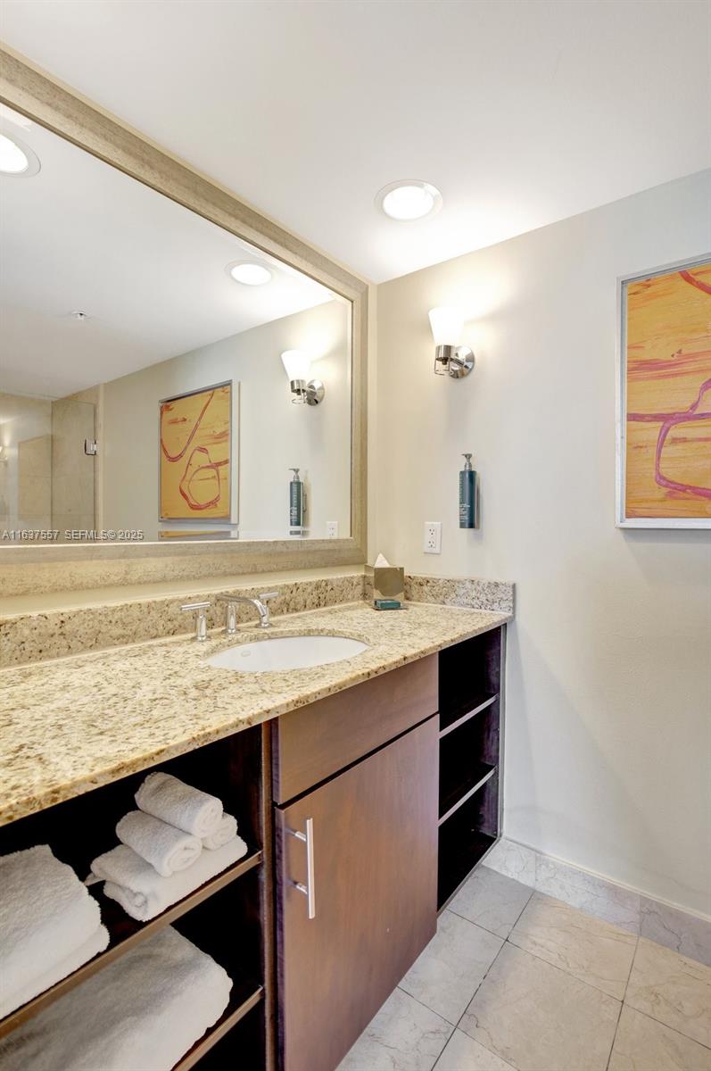 GALLERY ONE CONDO - Residential