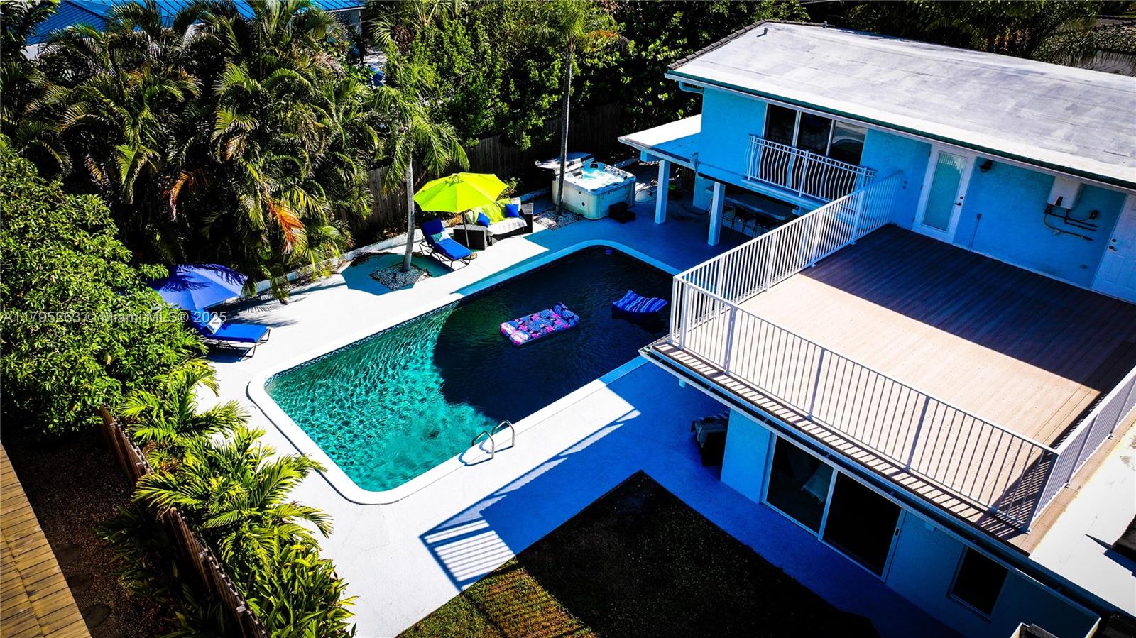 HILLSBORO SHORES SEC - Residential