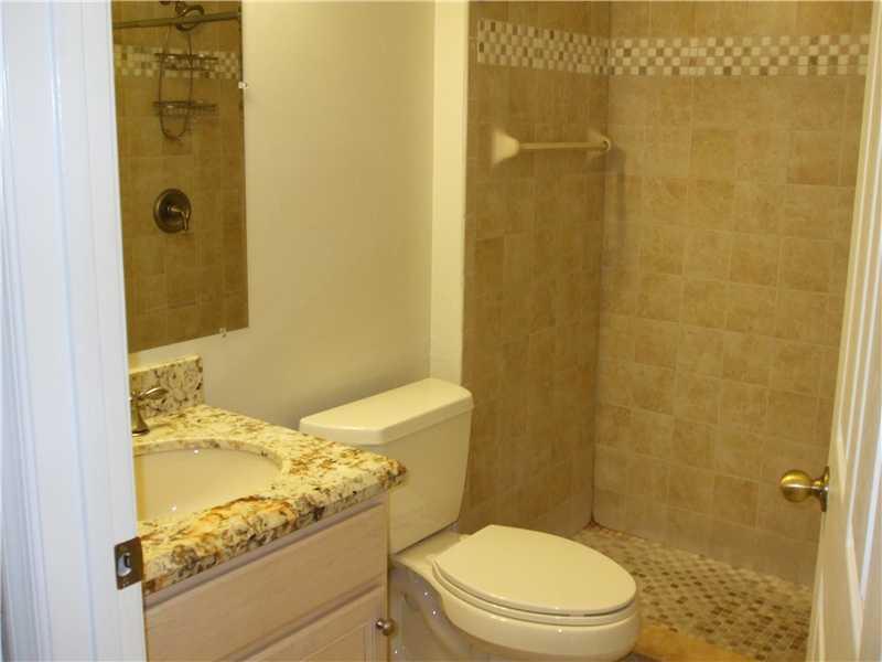 BOYNTON OASIS COND - Residential Lease