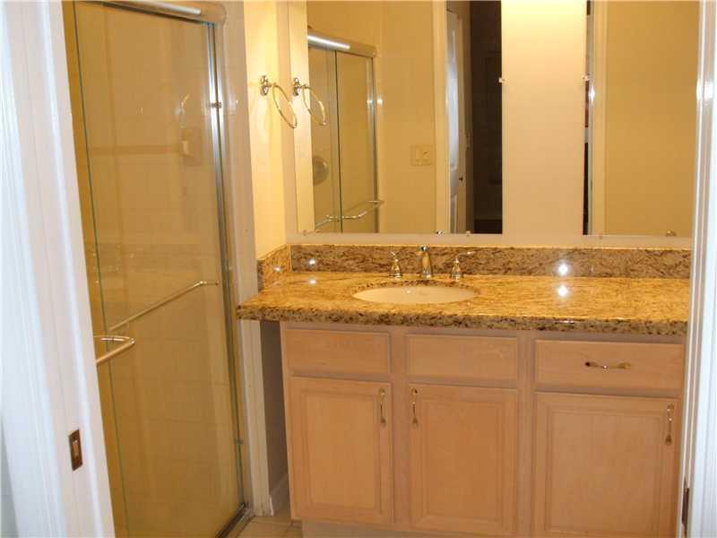 BOYNTON OASIS COND - Residential Lease