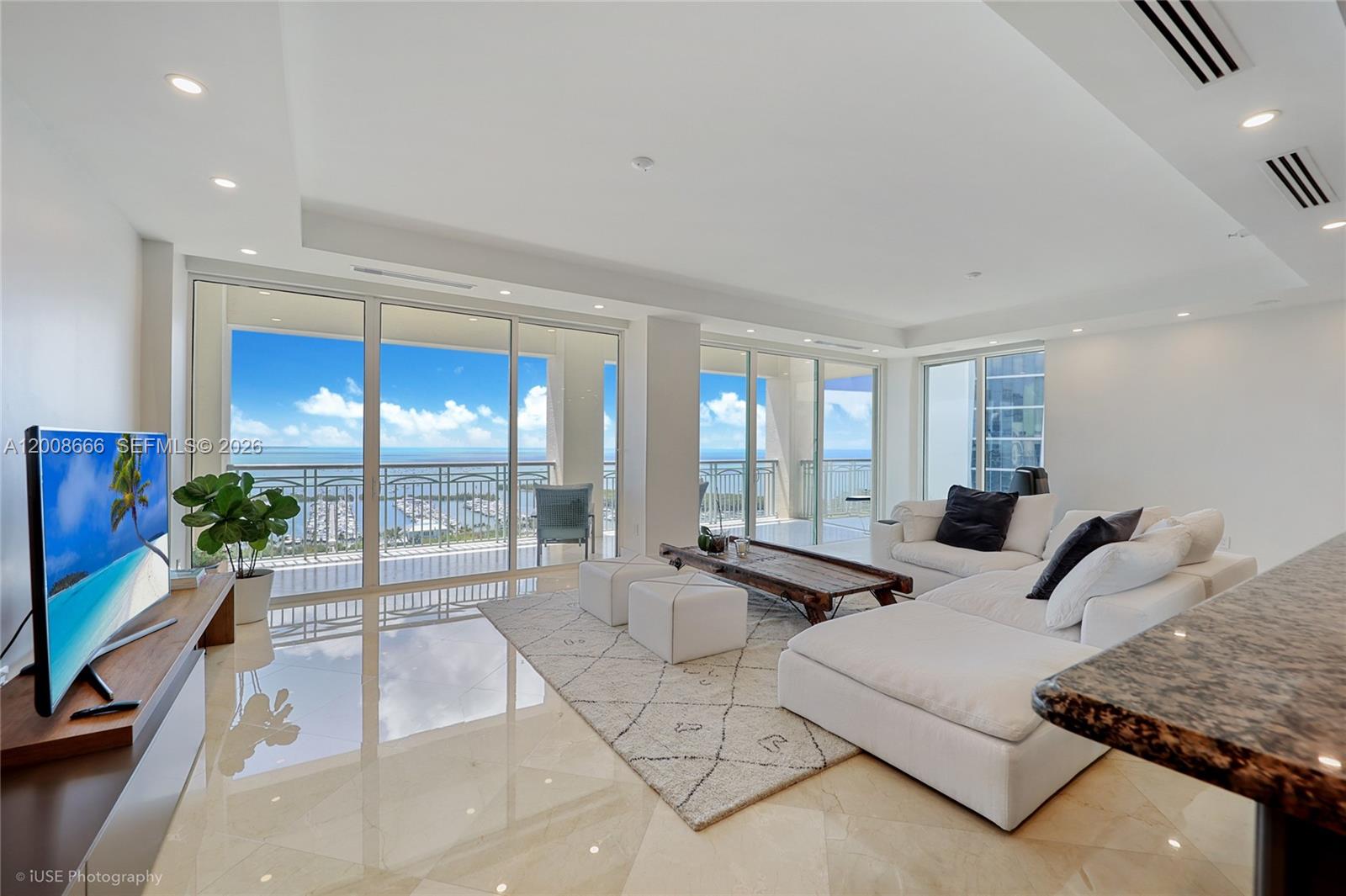 THE TOWER RESIDENCES COND - Residential