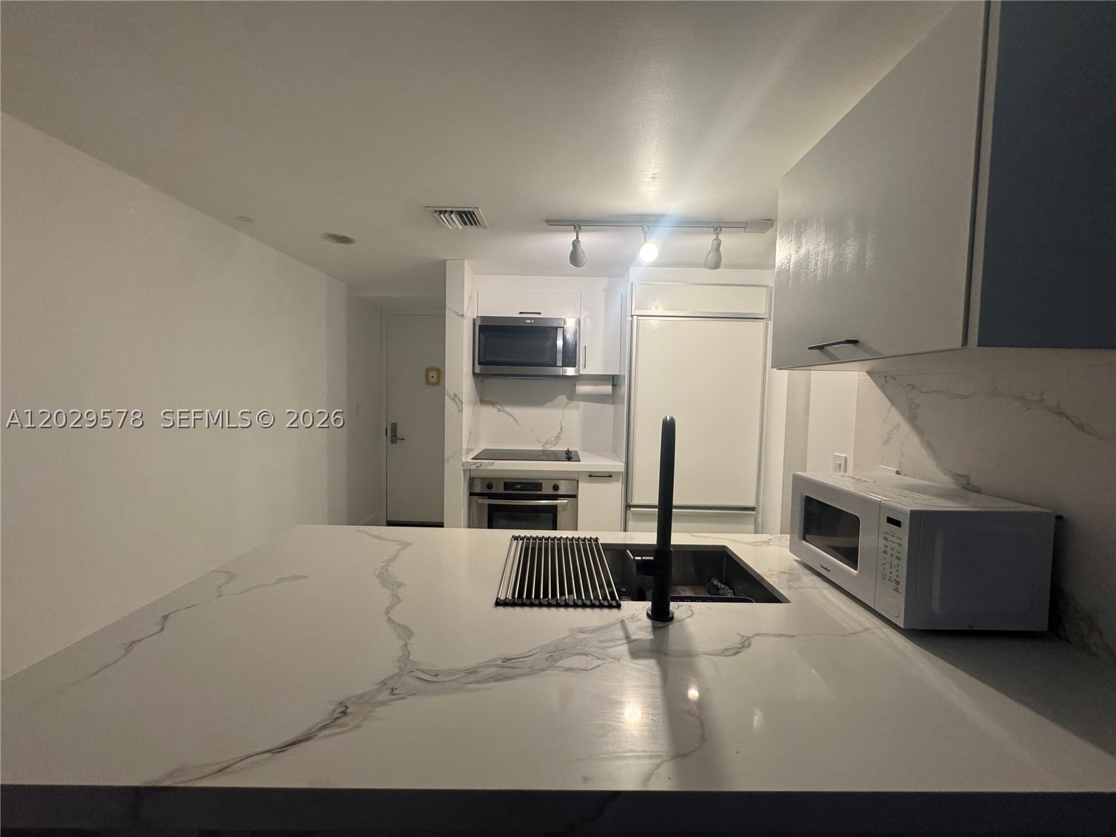 50 BISCAYNE CONDO - Residential