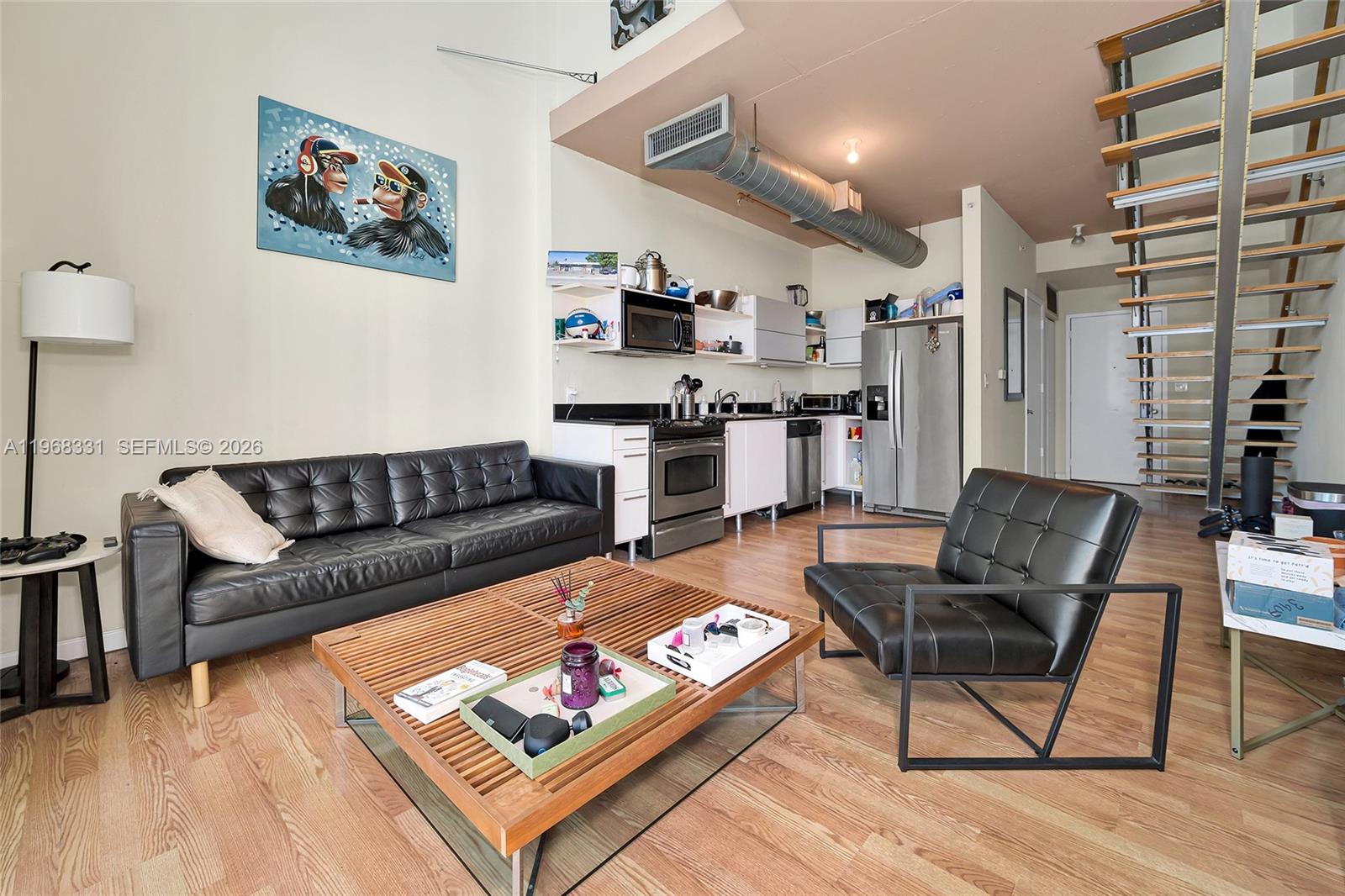 Ideal for investors! Contemporary loft-style residence located in the vibrant heart of Brickell, offering spectacular views of the city skyline and the Miami River. Just a short walk to Brickell City Centre and conveniently positioned along the Miami River and The Underline pedestrian trail.
This bright and airy unit features floor-to-ceiling glass windows that flood the space with natural light, 1 bedroom, 1.5 bathrooms, an in-unit washer and dryer, and one assigned parking space in a secure covered garage. Residents enjoy premium amenities including a state-of-the-art fitness center, resort-style swimming pool, dog park, social/recreation room, elegant lobby, and valet parking for guests.