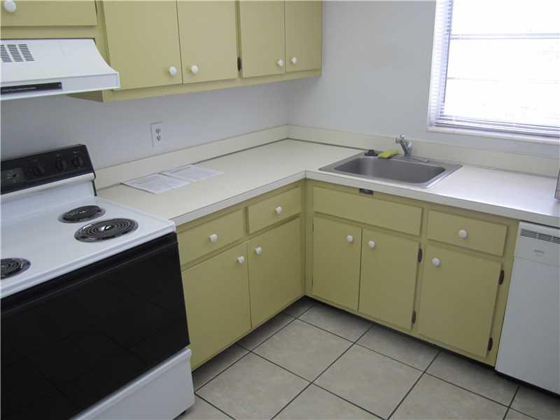 KINGS CREEK SO CONDO - Residential Lease
