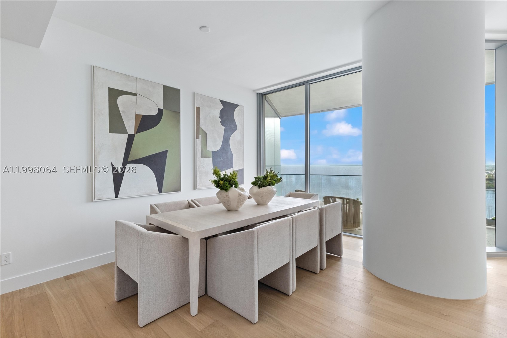 Una residences - Residential