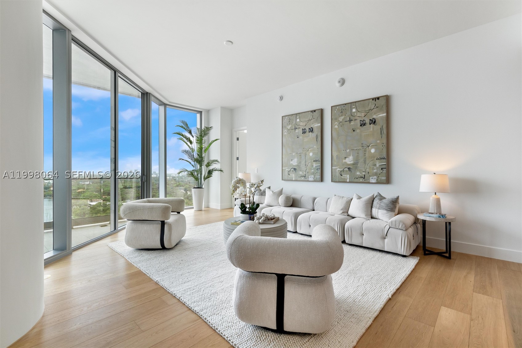 Una residences - Residential