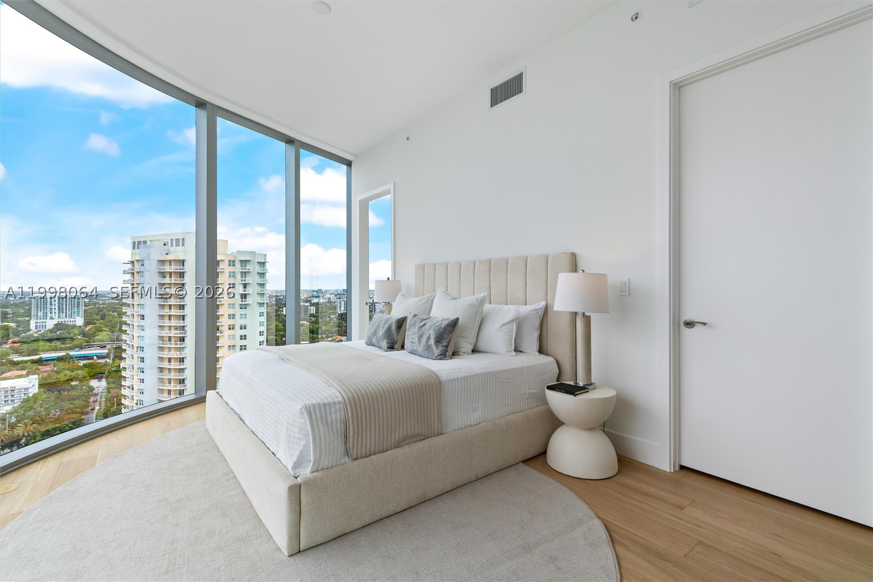 Una residences - Residential
