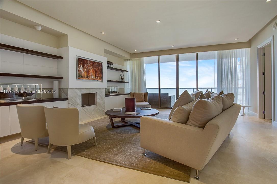 BAL HARBOUR NORTH SOUTH C - Residential