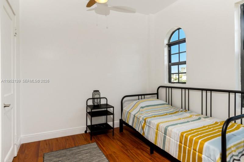 VENETIAN MANOR CONDO - Residential Lease